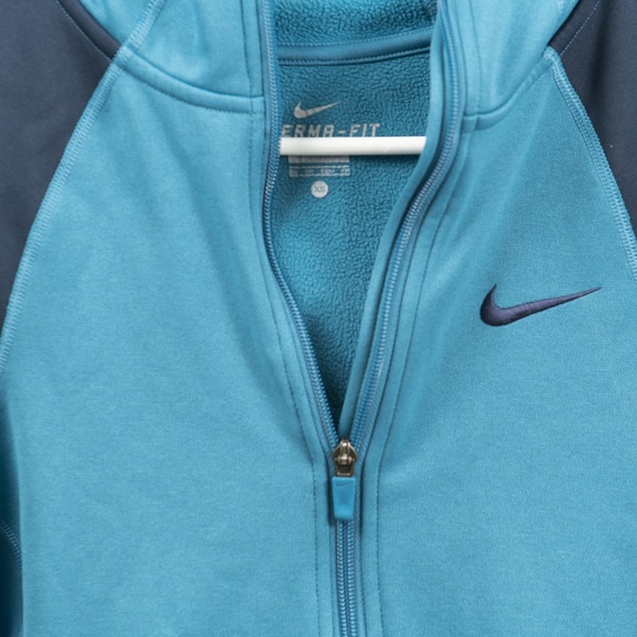 Ladies Small Nike Therma Fit Zip Hoodie - Picture 2 of 7